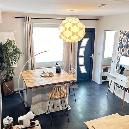Apartment Luxe Avec Espace Petit Dejeuner Et Travail