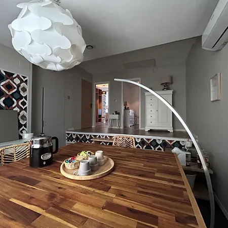 Luxe Avec Espace Petit Dejeuner Et Travail *